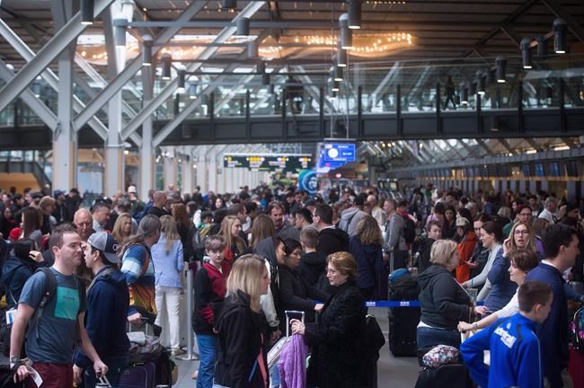 Record holiday travellers could cause delays at Canadian airports | iNFOnews.ca