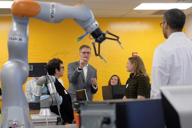 Canada has fifth biggest AI workforce, but still lacks diversity: study | iNFOnews.ca