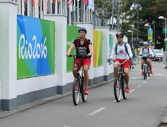Hoping to avoid traffic headaches, Canadian rowers hit the road at Rio Olympics | iNFOnews.ca