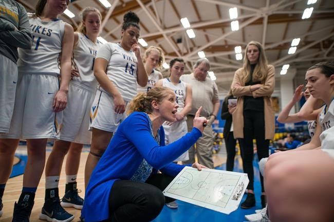 Female coaches face bias, insecurities in joining all levels of sport: experts | iNFOnews.ca Female coaches face bias, insecurities in joining all levels of sport: experts | iNFOnews.ca