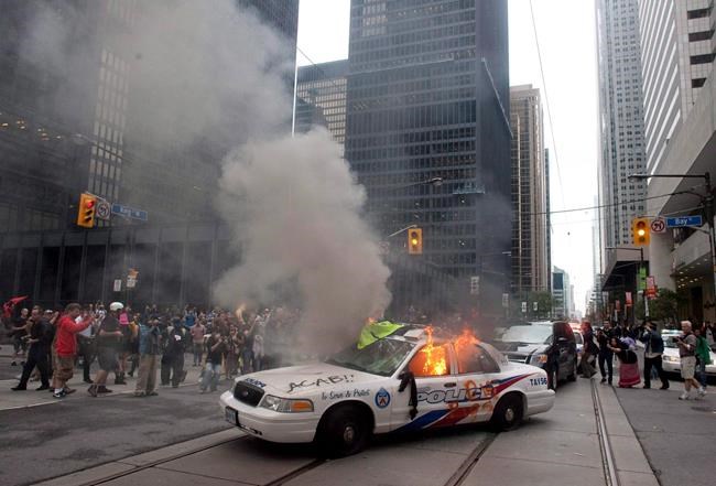 Cops searched bag, took goggles: rare civil trial stemming from G20 to start | iNFOnews.ca CP19723378