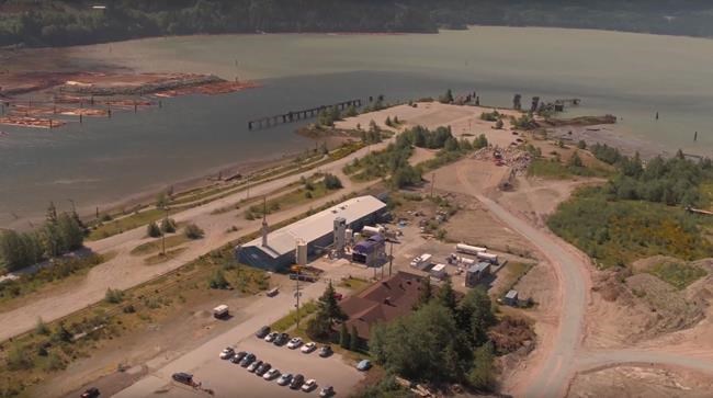 Looking to the sky: B.C. company says it is sucking carbon from air, making fuel | iNFOnews.ca Looking to the sky: B.C. company says it is sucking carbon from air, making fuel | iNFOnews.ca