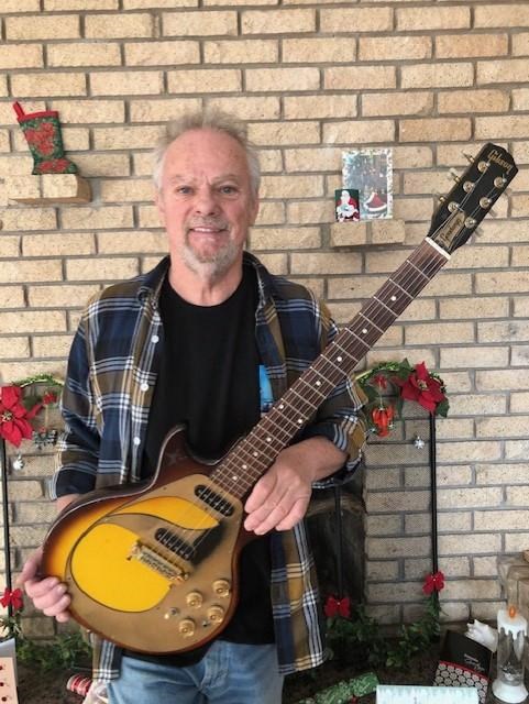 April Wine frontman gets beloved stolen guitar back after 46 years | iNFOnews.ca April Wine frontman gets beloved stolen guitar back after 46 years | iNFOnews.ca