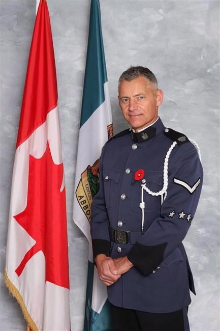 Man remembers slain officer as an 'incredible person' after he was pulled over | iNFOnews.ca Man remembers slain officer as an 'incredible person' after he was pulled over | iNFOnews.ca
