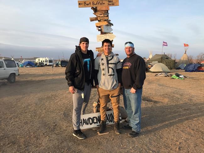 Lacrosse star Lyle Thompson brings 'medicine game' to pipeline protesters | iNFOnews.ca Lacrosse star Lyle Thompson brings 'medicine game' to pipeline protesters | iNFOnews.ca