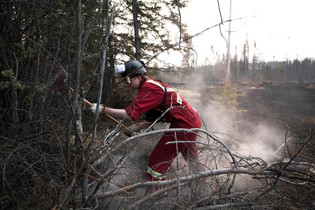 Weather still concern for Alberta firefighters but crews keeping flames at bay | iNFOnews.ca Weather still concern for Alberta firefighters but crews keeping flames at bay | iNFOnews.ca