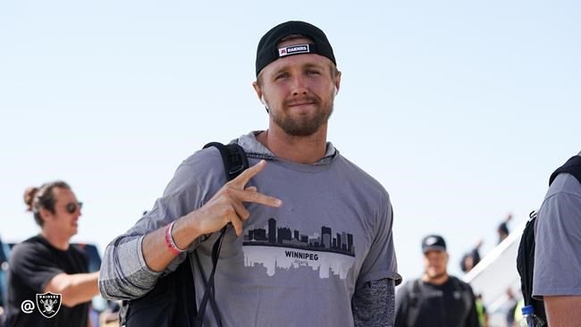 Raiders' Cole arrive for NFL pre-season game with shirt emblazoned "Winnipeg, Alberta" | iNFOnews.ca