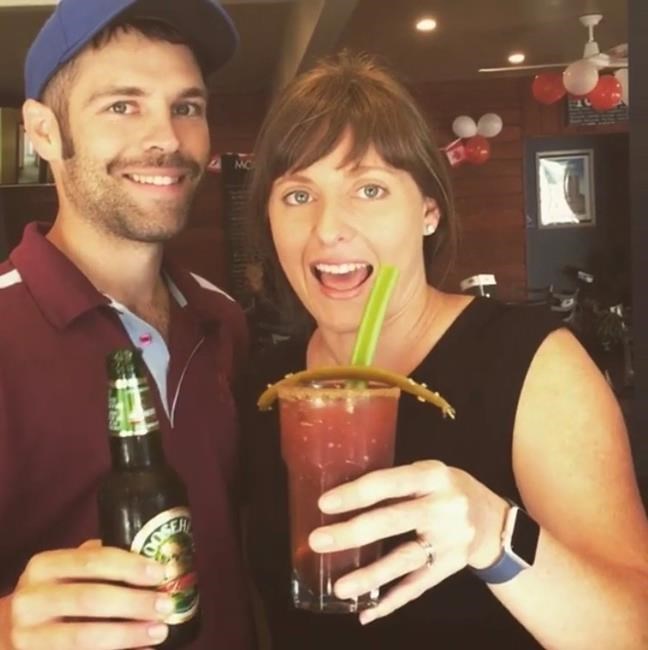 Canuck-themed restos give the world a taste of Canada, make expats feel at home | iNFOnews.ca