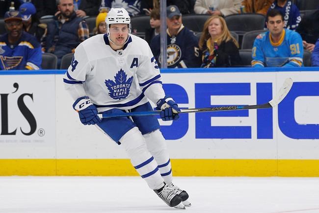 Auston Matthews resting injured wrist, expects to be ready after all-star break | iNFOnews.ca