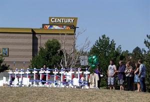 Prosecutors in Colorado theatre shootings hint they may want to search for additional evidence | iNFOnews.ca CP28162551