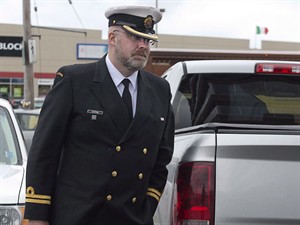 Navy officer guilty of desertion shouldn't be jailed: defence and prosecution | iNFOnews.ca CP28263496