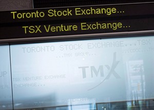 Toronto stock market closes flat amid earnings news, strong manufacturing data | iNFOnews.ca CP29246919