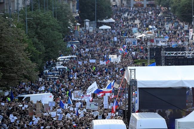 Thousands of Czech protesters demand justice minister resign | iNFOnews.ca