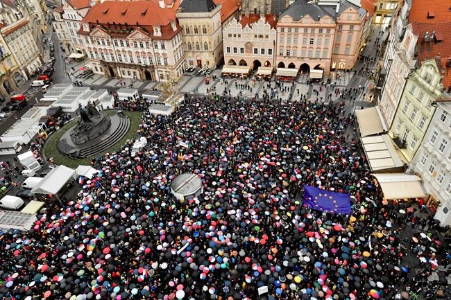 Thousands protest replacement of Czech justice minister | iNFOnews.ca Thousands protest replacement of Czech justice minister | iNFOnews.ca