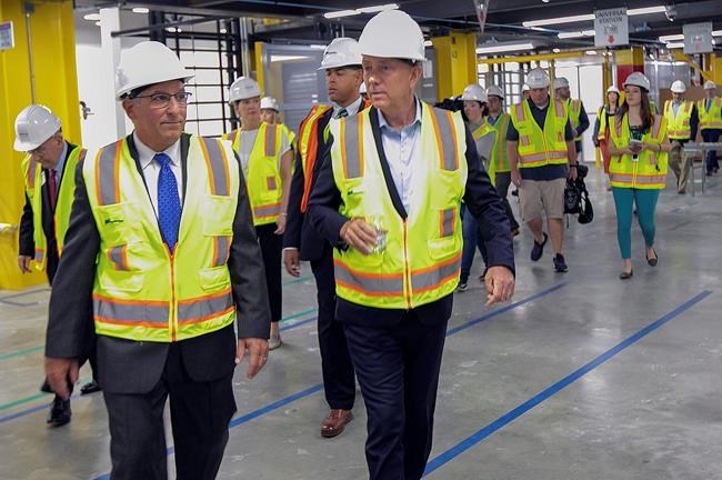 Records show Lamont putting priority on business leaders | iNFOnews.ca