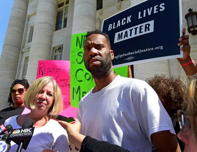 Charges dropped vs. worker who broke window depicting slaves | iNFOnews.ca