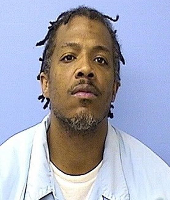 Judge sentences hit man for Chicago gang to life in prison | iNFOnews.ca