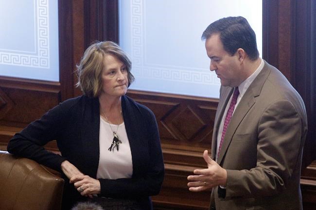 Illinois officials: Pension change could be 'devastating' | iNFOnews.ca