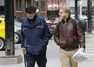 Devastating diagnosis turns doctor into patient & mentor in unusual Alzheimer's buddy program | iNFOnews.ca CP27448823