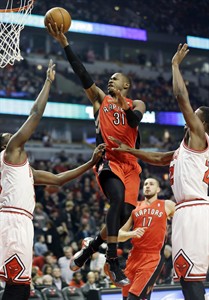 Lowry scores 16, Valancius adds 15 points and 11 rebounds to lead Raptors past Bulls 99-77 | iNFOnews.ca Lowry scores 16, Valancius adds 15 points and 11 rebounds to lead Raptors past Bulls 99-77 | iNFOnews.ca