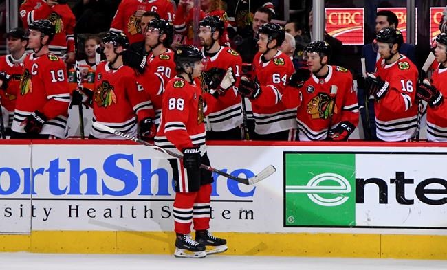 Gaudreau scores twice as Flames beat Blackhawks 4-3 | iNFOnews.ca