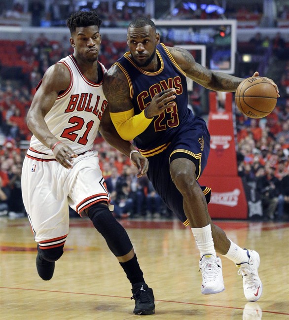 LeBron James hits jumper at buzzer, Cavaliers beat Bulls 86-84 to tie Eastern semifinal at 2-2 | iNFOnews.ca LeBron James hits jumper at buzzer, Cavaliers beat Bulls 86-84 to tie Eastern semifinal at 2-2 | iNFOnews.ca