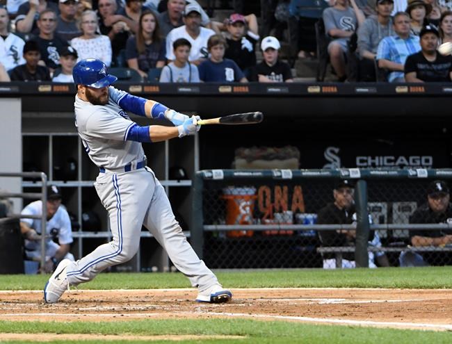 White Sox lose Moncada to injury, rally past Blue Jays 7-6 | iNFOnews.ca CP2020098658