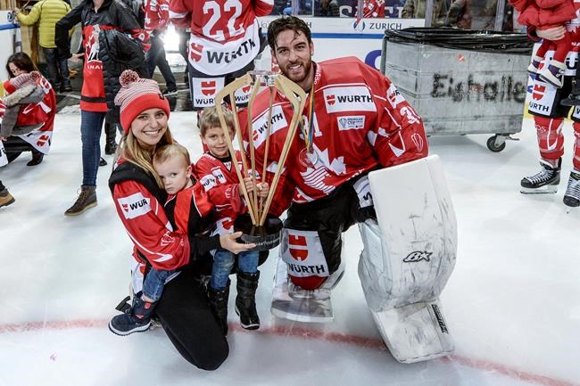 Canada defends Spengler Cup title with 3-0 victory over Switzerland | iNFOnews.ca Canada defends Spengler Cup title with 3-0 victory over Switzerland | iNFOnews.ca