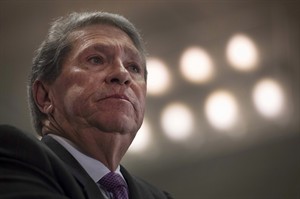 Terrorism poses bigger risk than derailments, says CP's Hunter Harrison | iNFOnews.ca CP32118241