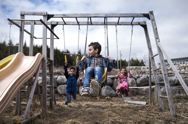 Small town hospitality helps soothe rough start for Syrian family in Nova Scotia | iNFOnews.ca CP37112657