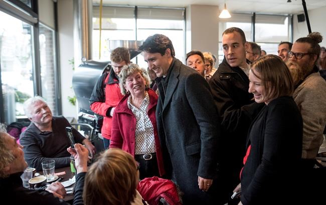 Trudeau speaks of common political mission with Trump of supporting middle class | iNFOnews.ca CP1806395826