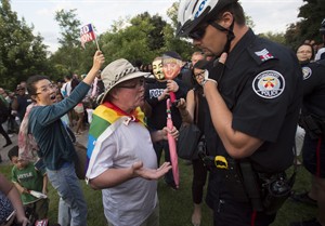 Toronto man charged after online post offered beer if food thrown at Rob Ford | iNFOnews.ca CP29291420