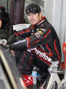 Martin Truex Jr. blows engine on lap 30, ends up finishing last in season-opening Daytona 500 | iNFOnews.ca
