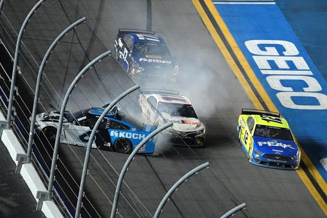 Hamlin and Newman contrast risk and reward at Daytona 500 | iNFOnews.ca