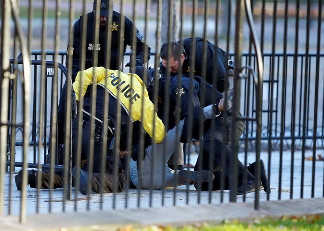 Secret Service apprehends attempted White House fence jumper | iNFOnews.ca Secret Service apprehends attempted White House fence jumper | iNFOnews.ca