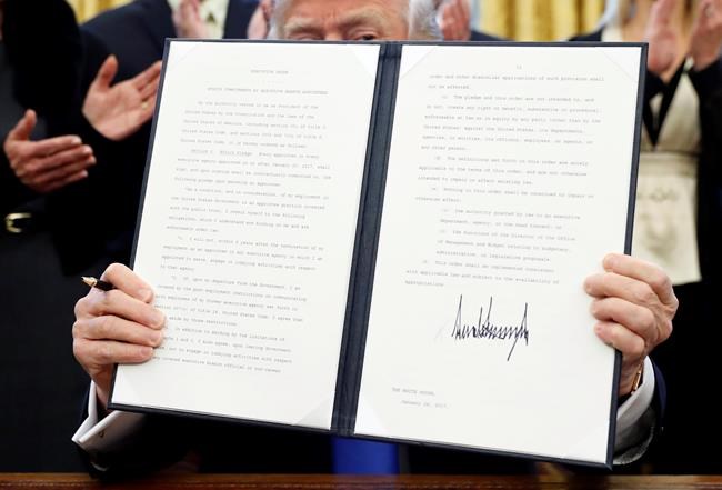 Trump sets 5-year and lifetime lobbying ban for officials | iNFOnews.ca