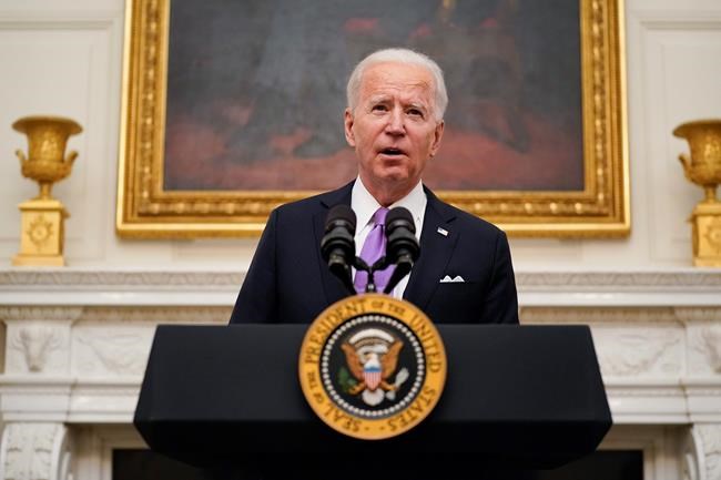 Biden signs burst of virus orders, vows 'Help is on the way' | iNFOnews.ca CP506029286