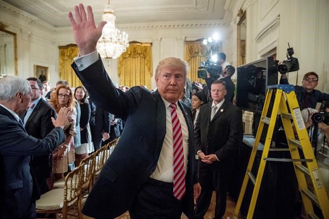 Legal experts to Trump on travel ban: Put down the Twitter | iNFOnews.ca CP949752697