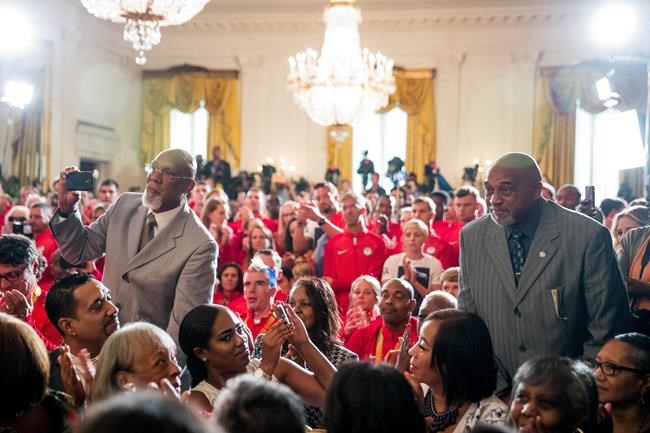 Obama welcomes relatives of 1936 African-American Olympians | iNFOnews.ca
