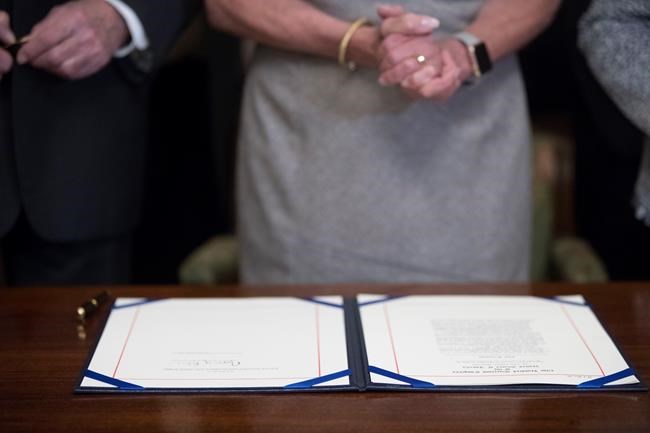 The shutdown today: Workers to get paid 'in the coming days' | iNFOnews.ca The shutdown today: Workers to get paid 'in the coming days' | iNFOnews.ca