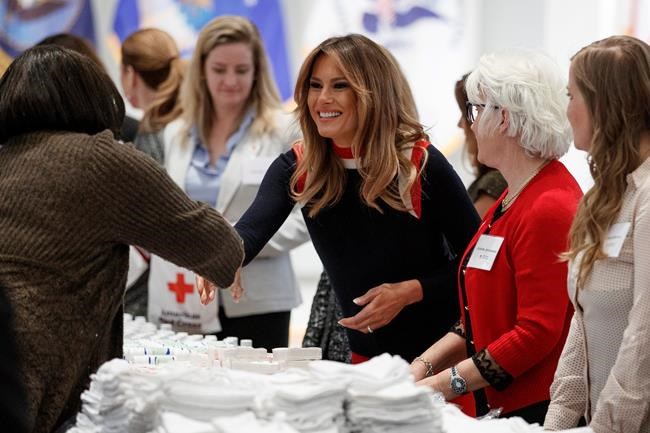 Melania Trump, Karen Pence assemble comfort kits for troops | iNFOnews.ca