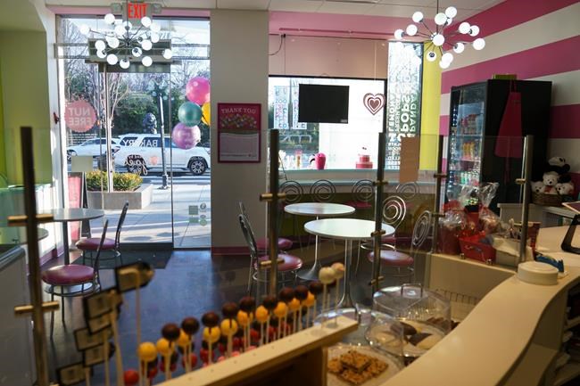 Small business revenues fall as govt shutdown persists | iNFOnews.ca