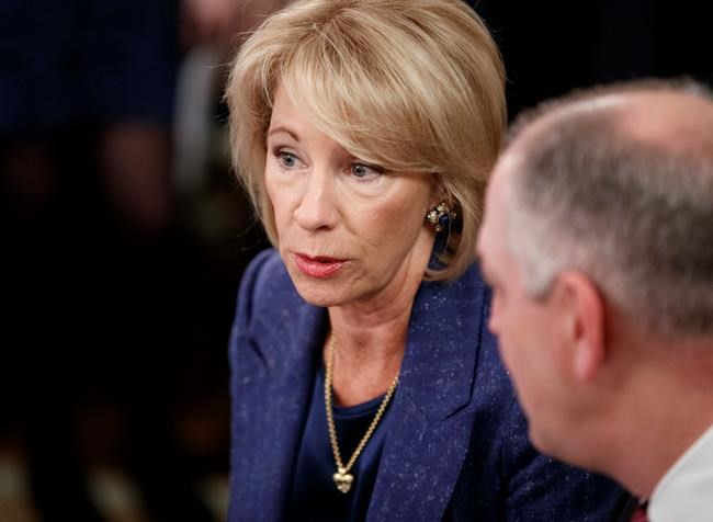 DeVos to pitch federal tax credit for 'educational freedom' | iNFOnews.ca