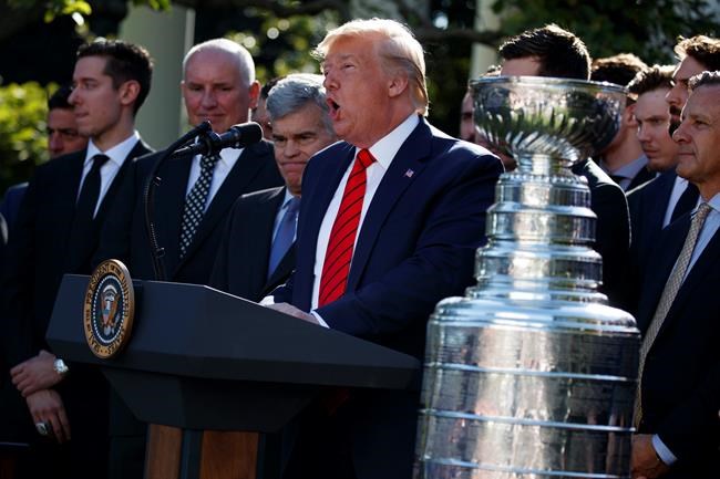 Cup champion Blues visit Trump at White House as full team | iNFOnews.ca