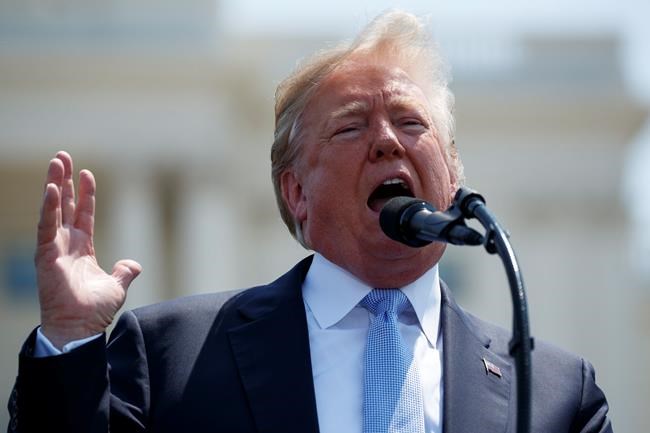 Trump disclosure of Cohen payment raises new legal questions | iNFOnews.ca CP771318630