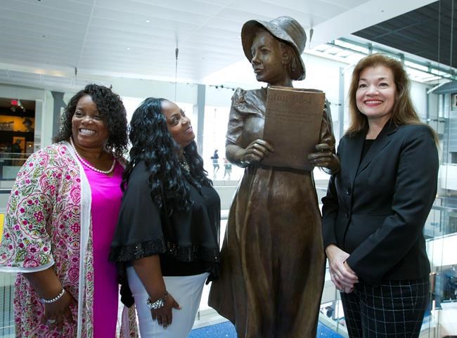 First black female White House reporter gets Newseum statue | iNFOnews.ca First black female White House reporter gets Newseum statue | iNFOnews.ca