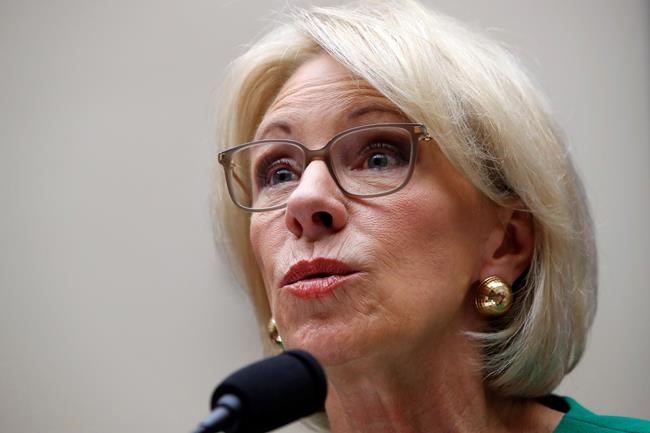 Dems want to scrap tax cut for rich to fund teachers' raises | iNFOnews.ca