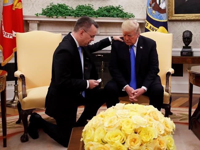 US pastor freed from Turkey prays with Trump in Oval Office | iNFOnews.ca