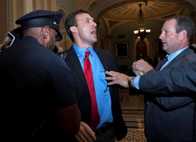 Man who got within a few yards of Trump arrested for protest | iNFOnews.ca Man who got within a few yards of Trump arrested for protest | iNFOnews.ca