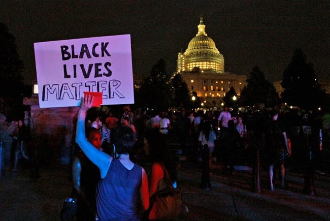 Black Lives Matter condemns Dallas shootings, plans protests | iNFOnews.ca CP194485631